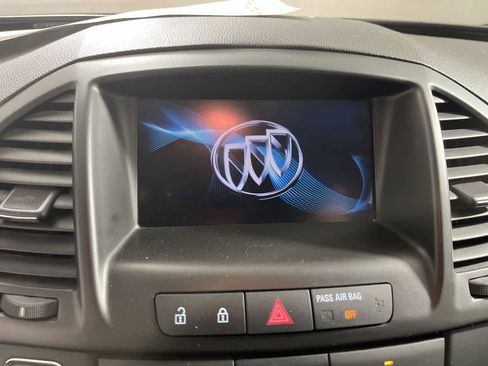 Used 2013 Buick Regal Premium FWD image 18