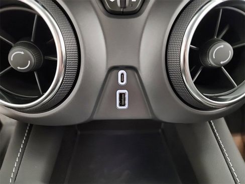 New 2025 Chevrolet Blazer LT w/ Midnight/Sport Edition image 18