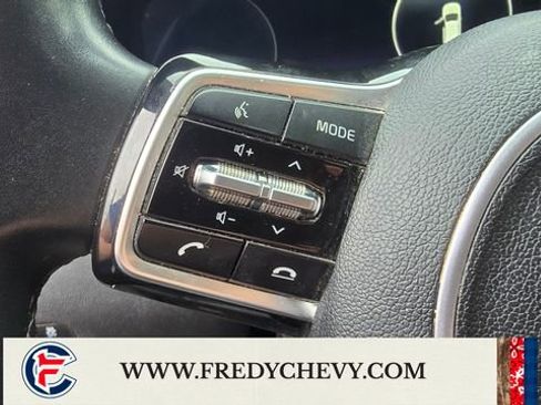 Used 2023 Kia Sorento SX AWD/4WD image 18