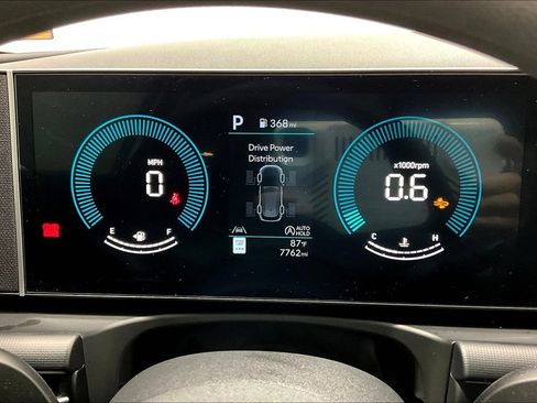 Used 2025 Hyundai Tucson SE image 25