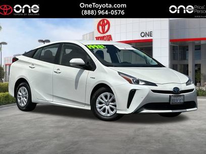 Used 2020 Toyota Prius LE