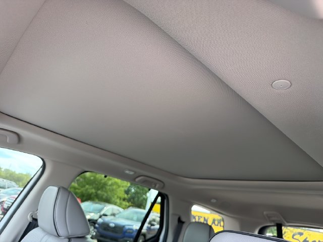 Used 2025 Honda Pilot Elite image 18
