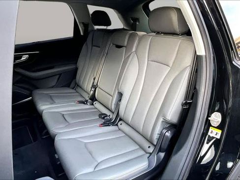 Certified 2025 Audi Q7 3.0T Premium Plus AWD/4WD image 19