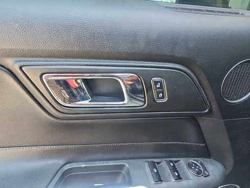 Used 2016 Ford Mustang Premium RWD image 4