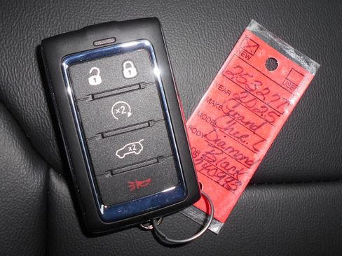 New 2025 Jeep Grand Cherokee L Limited w/ Trailer Tow Package image 11