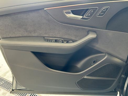 New 2026 Audi SQ8 Prestige image 13