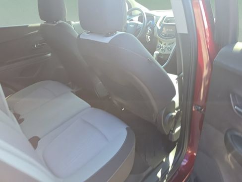 Used 2016 Chevrolet Trax LT FWD image 24