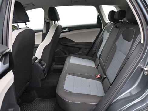 Certified 2025 Volkswagen Taos S AWD/4WD image 10