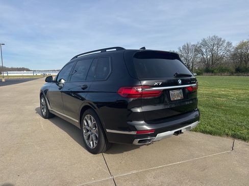 Used 2021 BMW X7 xDrive40i w/ Premium Package image 5