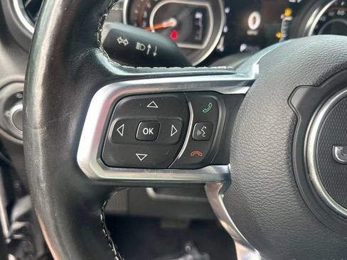 Used 2020 Jeep Wrangler Unlimited Sahara AWD/4WD image 9