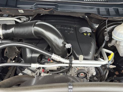 Used 2019 RAM 1500 Big Horn AWD/4WD image 30
