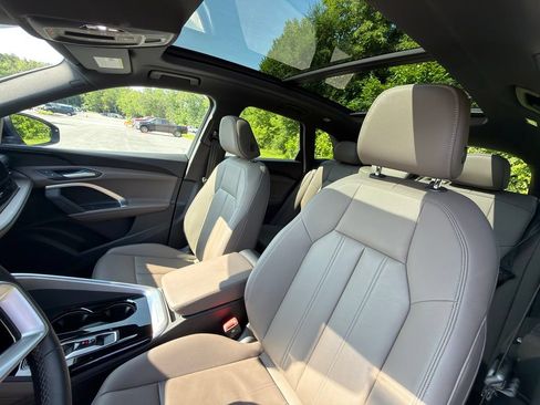Used 2025 Audi Q5 Premium w/ Convenience Package AWD/4WD image 15