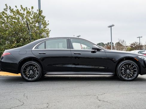 New 2026 Mercedes-Benz S 580 4MATIC Sedan image 3