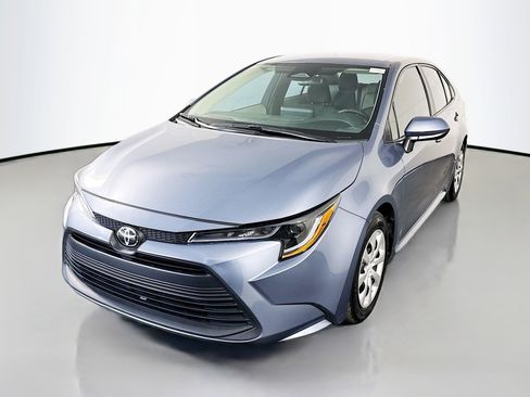 Used 2024 Toyota Corolla LE image 4