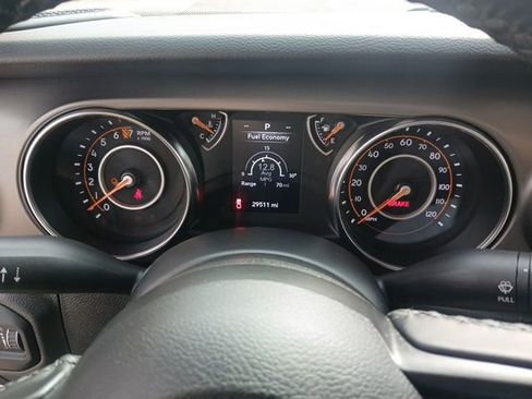Used 2022 Jeep Gladiator Sport AWD/4WD image 38