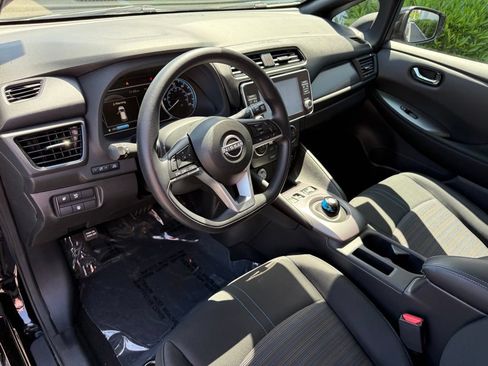 Certified 2024 Nissan Leaf S FWD image 12
