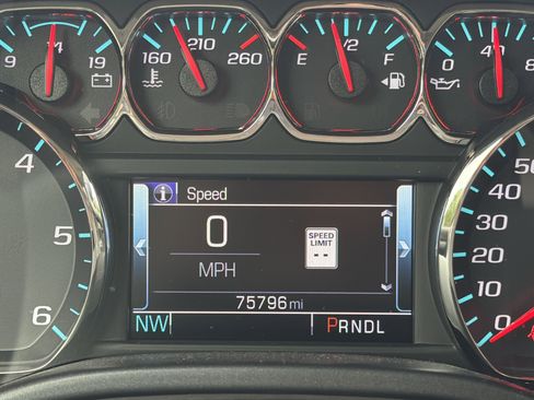 Used 2018 Chevrolet Silverado 1500 LT w/ All Star Edition RWD image 8