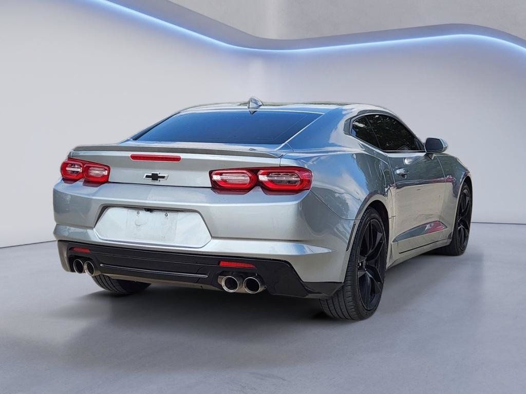Used 2023 Chevrolet Camaro LT w/ Technology Package RWD image 8