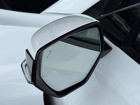 Used 2021 Chevrolet Corvette Stingray Preferred Cpe w/ Engine Appearance Package RWD image 8