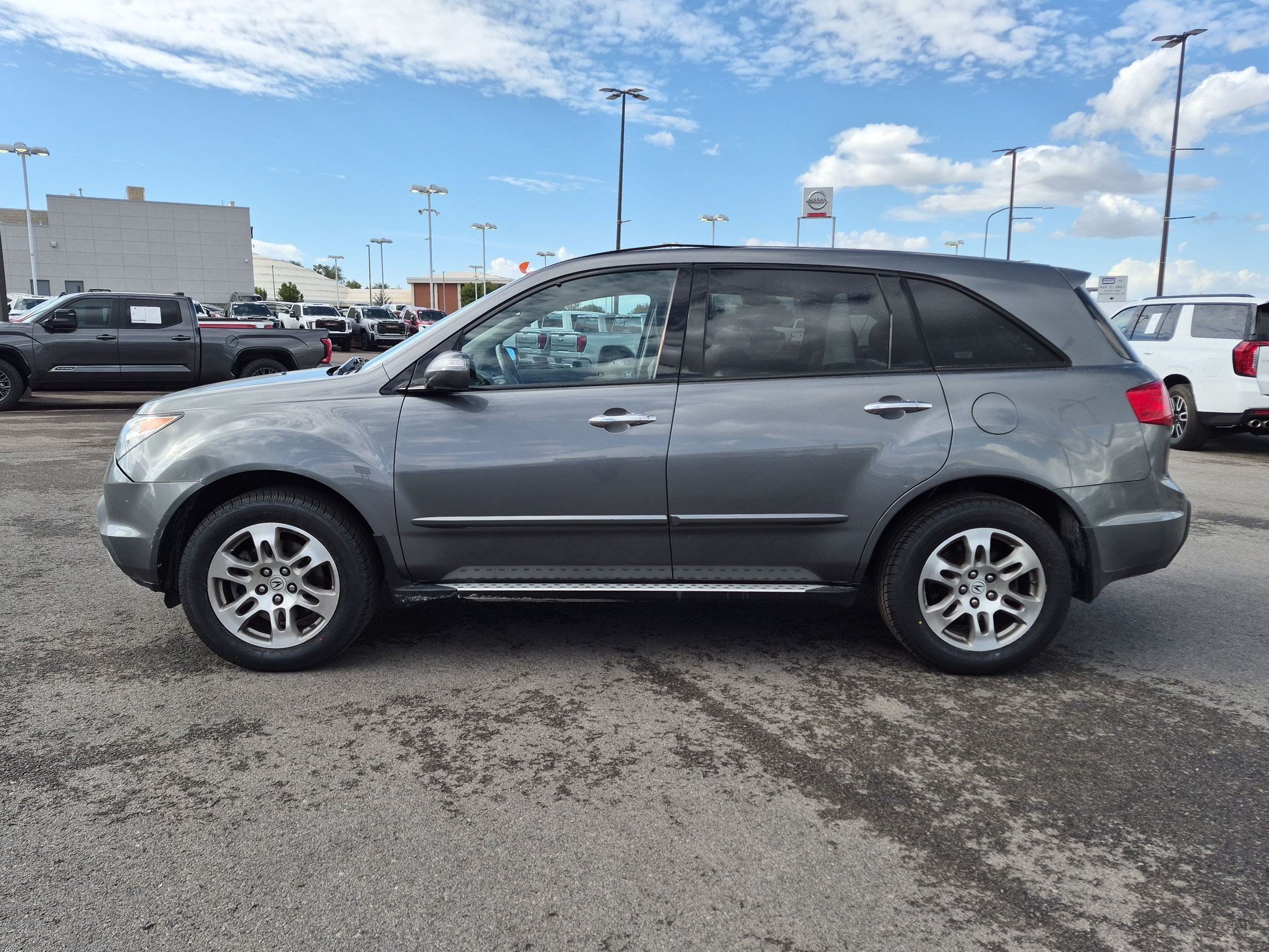 Used 2008 Acura MDX w/ Technology Package AWD/4WD image 2