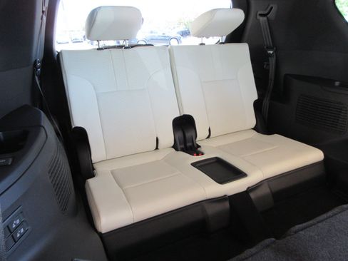 New 2026 Lexus LX 700h Luxury AWD/4WD image 19