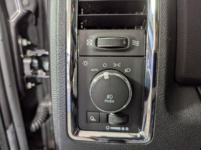 Used 2014 RAM 1500 Laramie w/ Trailer Tow Group AWD/4WD image 27