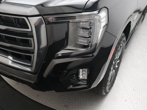 Used 2024 GMC Yukon XL AT4 AWD/4WD image 24