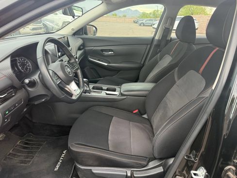 Used 2023 Nissan Sentra SR w/ Midnight Edition Package FWD image 13