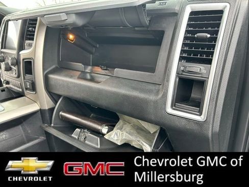 Used 2015 RAM 1500 Outdoorsman image 33