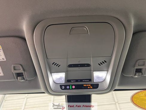 Used 2022 GMC Terrain SLT image 52