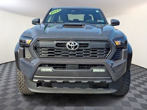 Used 2024 Toyota Tacoma TRD Sport AWD/4WD image 2