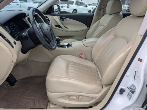 Used 2017 INFINITI QX50 2WD image 10