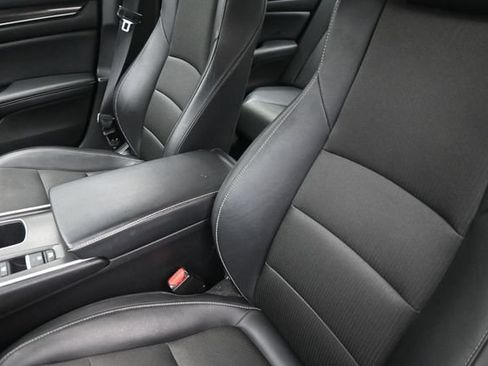 Used 2022 Honda Accord Sport image 17