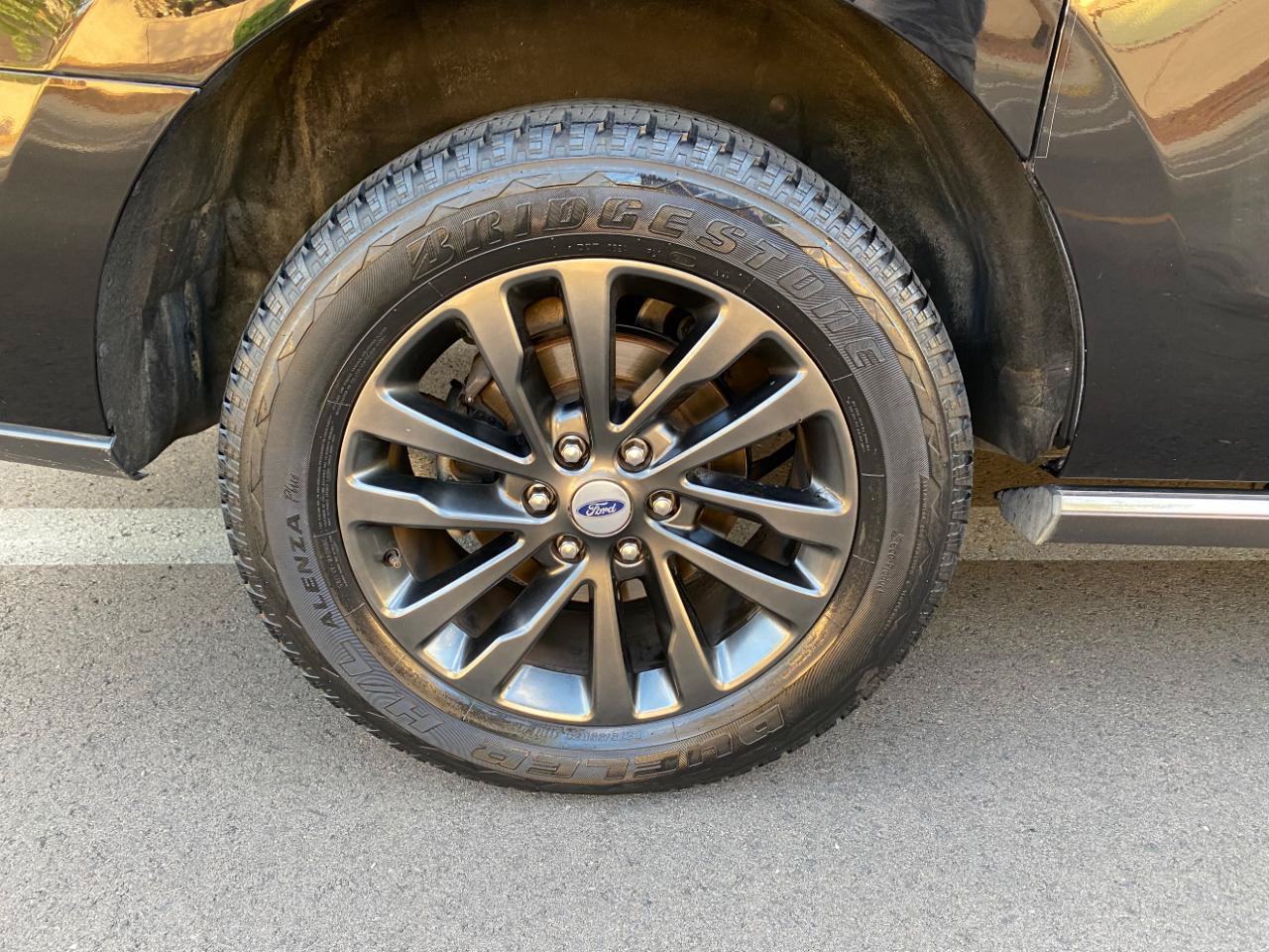 Used 2019 Ford Expedition Max Limited RWD image 28