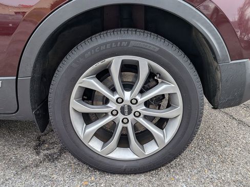 Used 2016 Lincoln MKC Select w/ Select Plus Package image 29