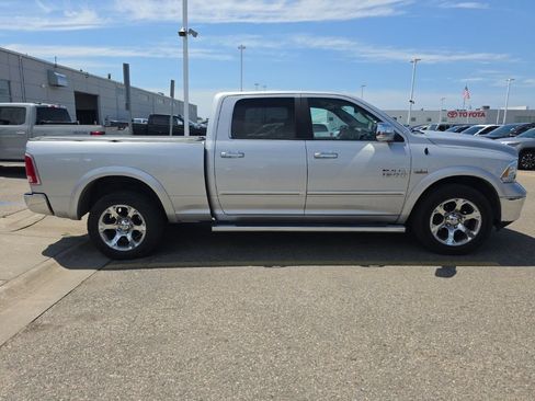 Used 2018 RAM 1500 Laramie AWD/4WD image 8