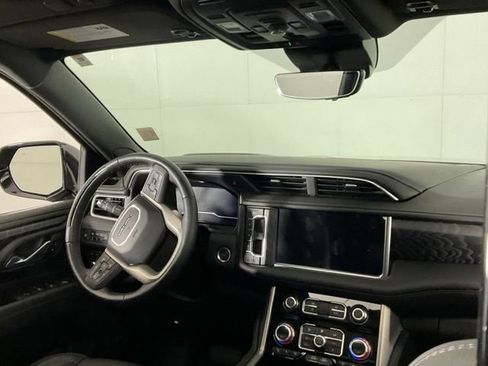 Used 2024 GMC Yukon Denali w/ Denali Reserve Package AWD/4WD image 27