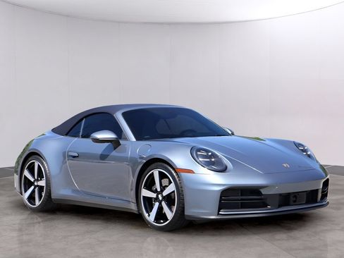 Certified 2025 Porsche 911 Carrera RWD image 13