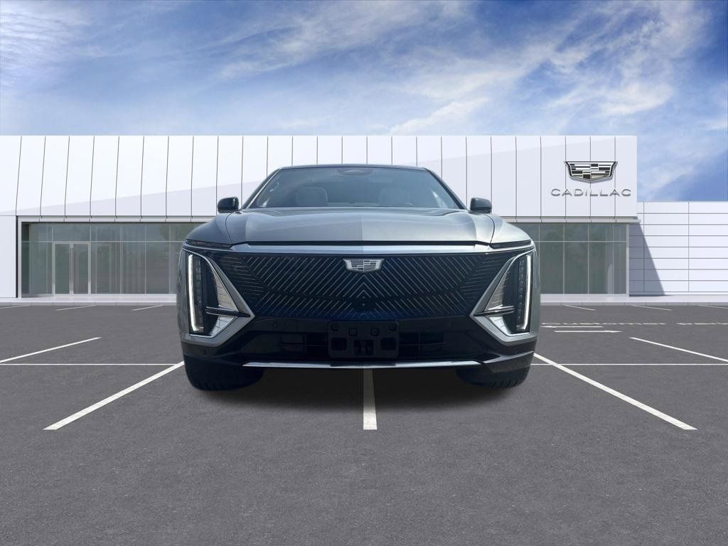 Certified 2024 Cadillac Lyriq Luxury AWD/4WD image 7