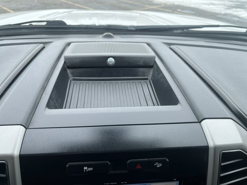 Used 2019 Ford F250 Lariat w/ Lariat Ultimate Package image 32