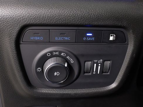 Used 2022 Jeep Grand Cherokee Overland image 43