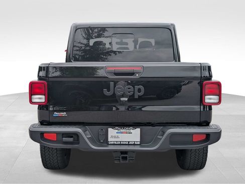 Used 2025 Jeep Gladiator Sport AWD/4WD image 5