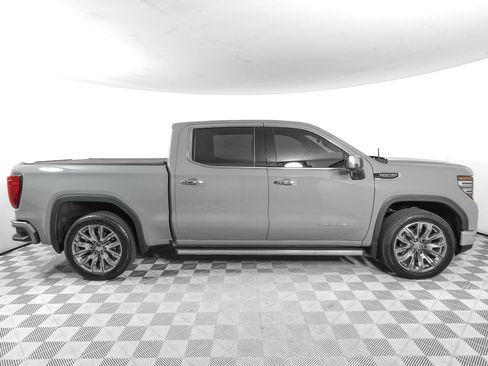 Used 2024 GMC Sierra 1500 Denali w/ Denali Reserve Package AWD/4WD image 3