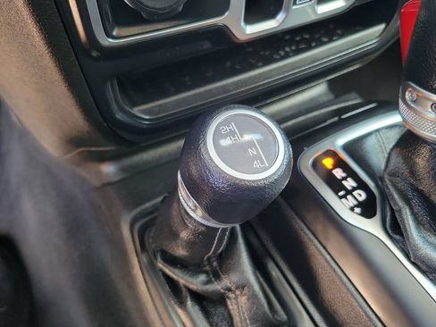Used 2024 Jeep Wrangler Unlimited Sport AWD/4WD image 34