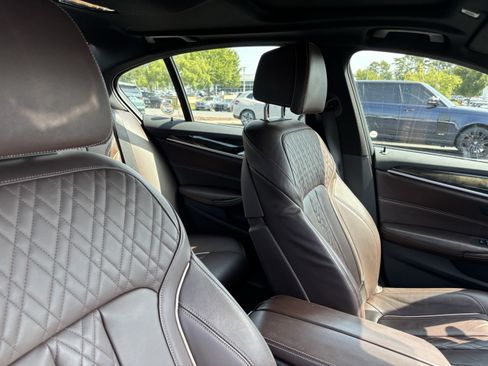 Used 2019 BMW 530i xDrive w/ Convenience Package AWD/4WD image 35