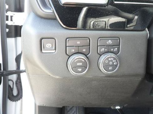 Used 2024 Chevrolet Silverado 2500 LT w/ Convenience Package AWD/4WD image 30