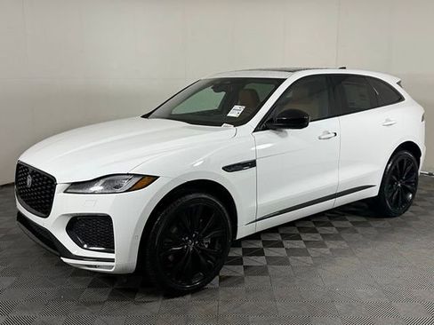 New 2026 Jaguar F-PACE R-Dynamic S image 3