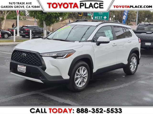 Used 2022 Toyota Corolla Cross LE w/ Black Badges Package (TMS) AWD/4WD image 1