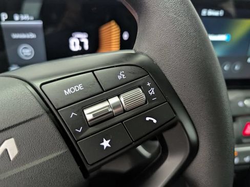 Used 2025 Kia K4 FWD image 17