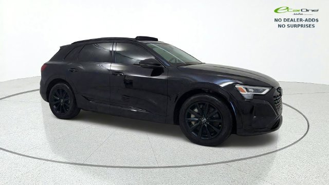 Used 2024 Audi Q8 e-tron Premium AWD/4WD image 10